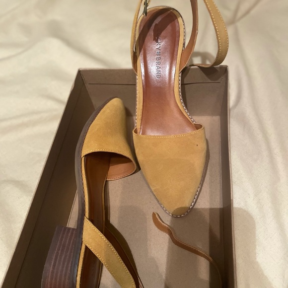 Women’s Lucky Brand - Picture 2 of 4